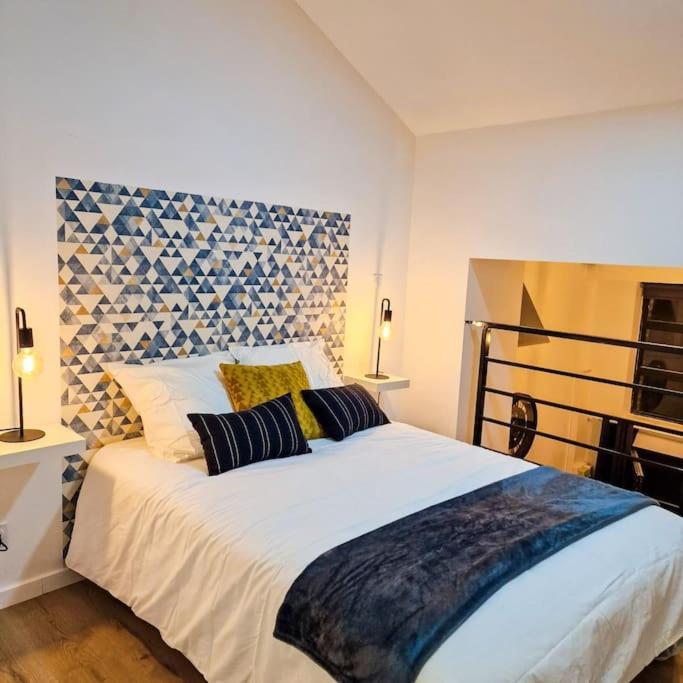 Grand Loft Avec Terrasse Privee Apartment Saint-Etienne  Ngoại thất bức ảnh